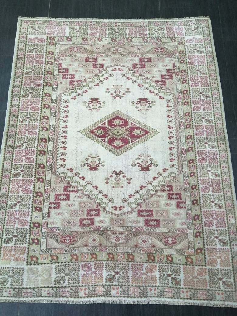 WOOL RUG Turkish Area Rug 5.3 x 7 Pink Vintage Rug Fan Hand Made Cute Oushak Rug Persian Muted Rug Earth Tones Rug Wool Pile Rug Rustic Rug