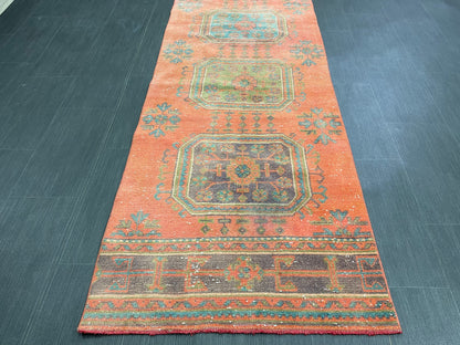 Vintage Runner Rug 2.8 x 11 Turkish Runner Rug Varigated Red Vintage Runner Rug Hallway Runner Rug Kitchen Runner Rug Wool Runner