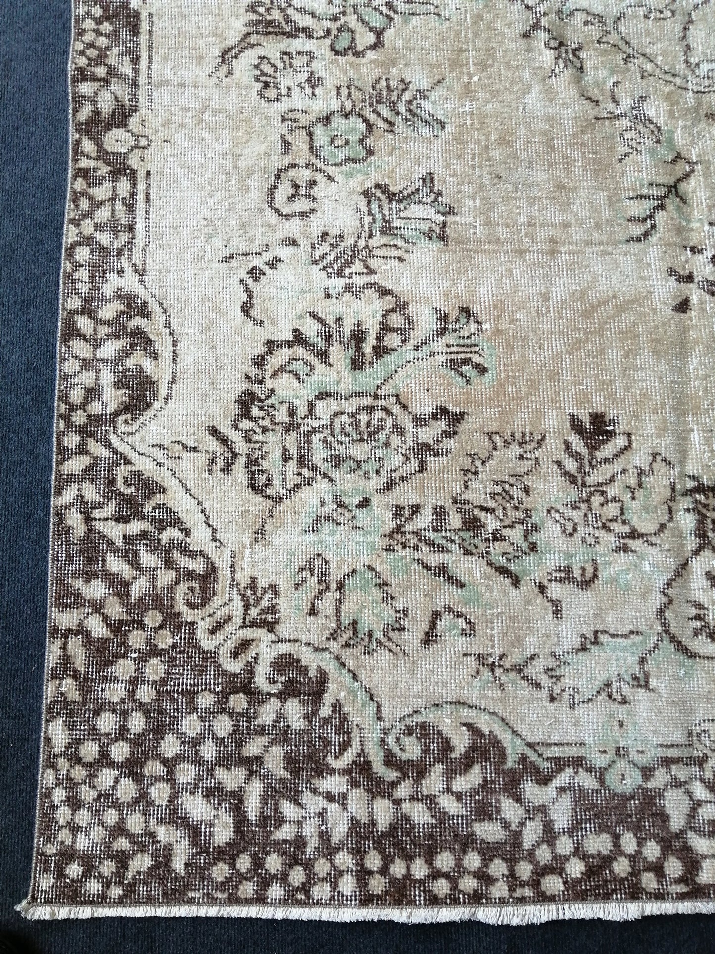 5.5 x 9.6 Muted Vintage Rugs TURKISH HAND MADE Rug Neutral Vintage Turkish Rugs  Oushak Rug Traditional Rug,  Oushak Rug,Vintage Neutral Rug