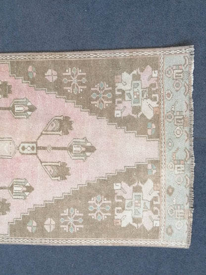 Vintage turkish runner rug, oushak vintage runner rug, wool vintage rug, hand made rug, kitchen rug, vintage anatolian rug 7'7x2'8 feet