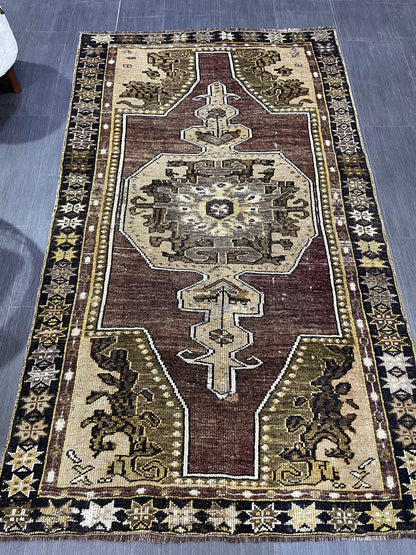 Antique Rug, TURKISH RUG, VINTAGE Rug, Living Room 3.7 x 6.3 Rug, Oushak Rug, Handmade Rug,Brown and Black rug, Persian Rug, farmhouse rug
