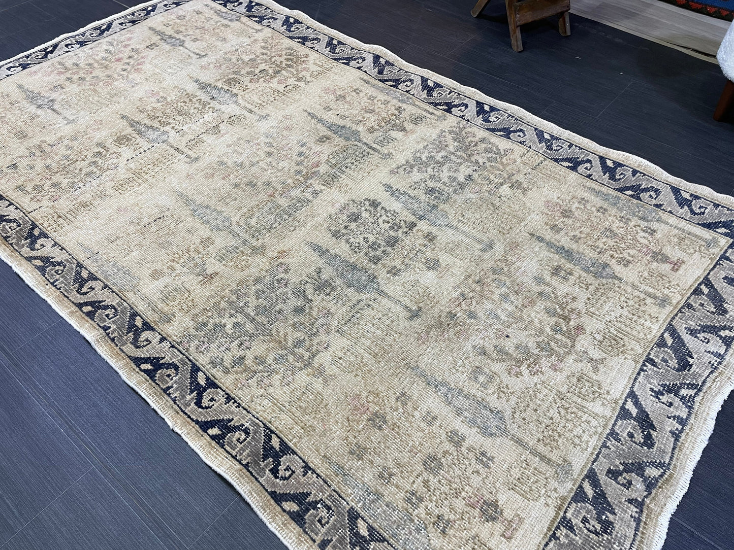 Vintage Rug, Muted Handmade 4 x 6.7  Rug, Natural Wool Oushak Rug Hand Knotted, Vintage Turkish Rug Living Room Rug