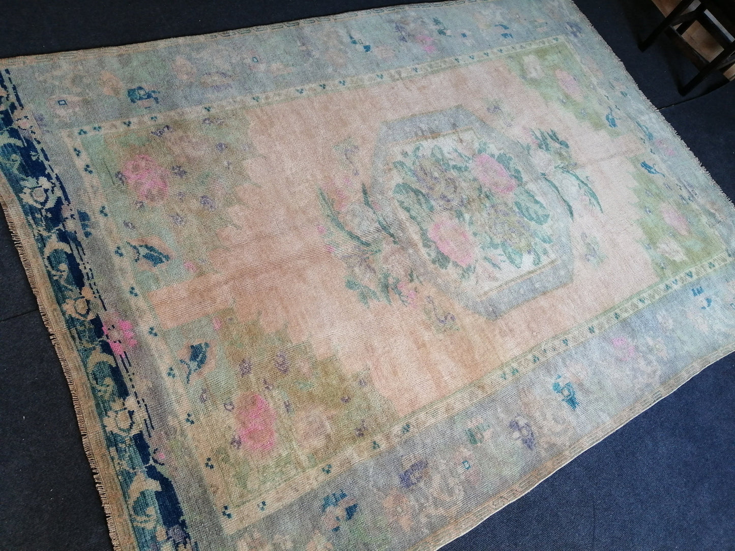 5.5 x 7.9 Floral OUSHAK RUG TURKISH Oushak Rug Vintage Hand Knotted Rug Muted Wool Rug Hand Made Rugs Vintage Faded Rug