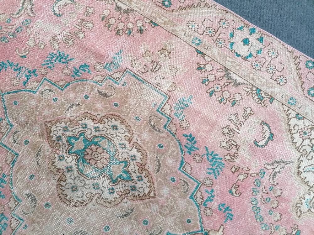 5.8 x 8 Persian wool rug - vintage pink rug, living room rug, handmade wool rugs