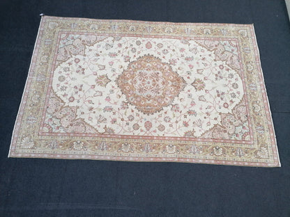 10'2x6'7  large size rug, muted vintage rug