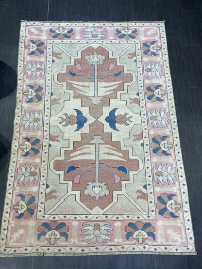 Vintage Rug 5.2 x 7.6 HANDMADE Rug Vintage Turkish Rugs Oushak Rug Pink Rug, Turkish Oushak Rug, Vintage Hand Knotted Rug, Wool Rug