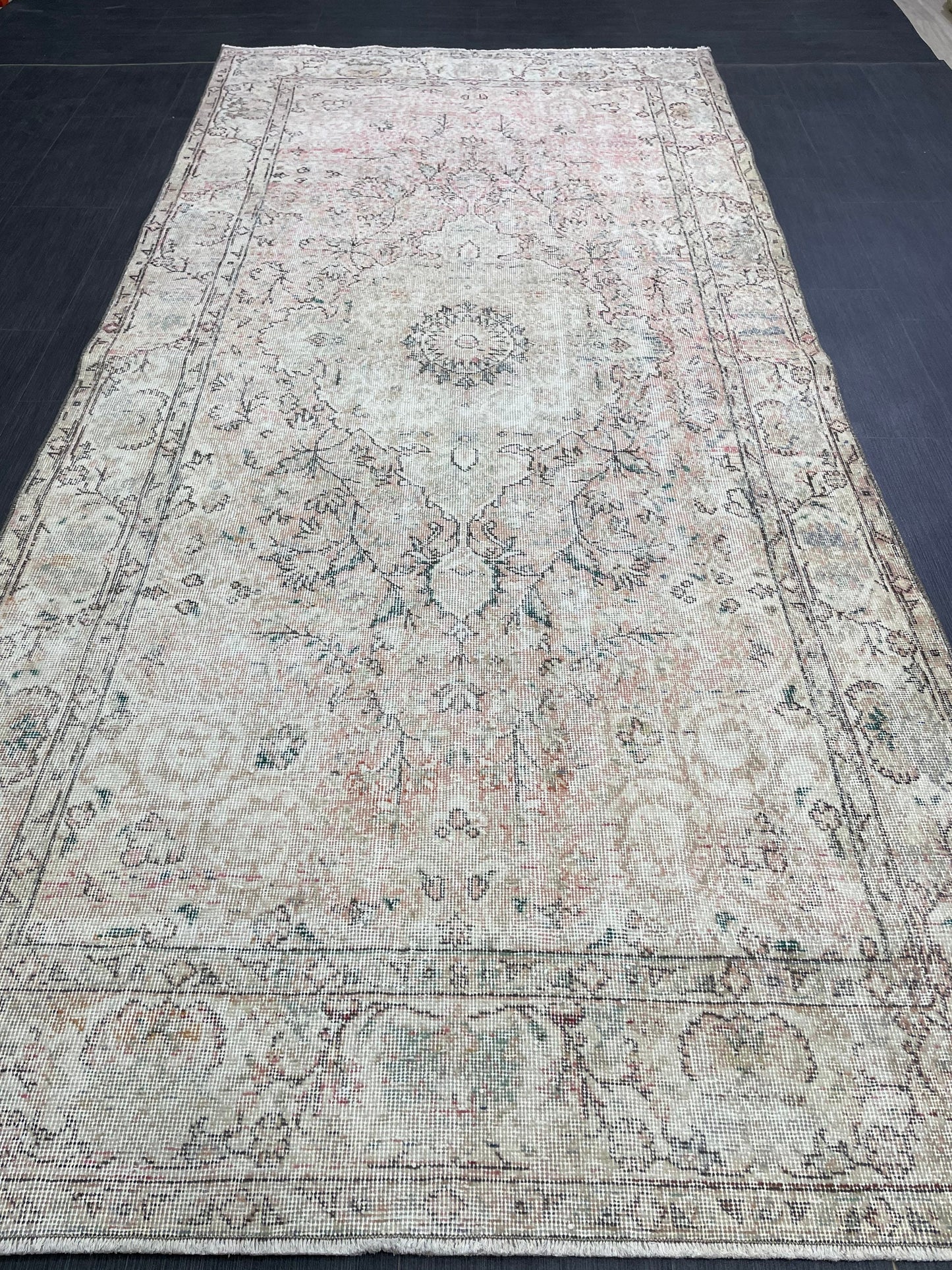Oriental RUG, TURKISH Rug, 4.6 x 10 , Vintage Distressed Rug, Vintage Persian Rug, Wool Oushak Rug, Handmade Rugs, Vintage Turkish Rug.