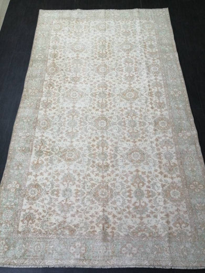 Vintage Turkish Rug 5.9 x 10. 3 Muted Vintage Persian Rug Muted Vintage Rug Wool Muted Oushak Rug Hand Made Rugs Vintage 6x10 Turkish Rug