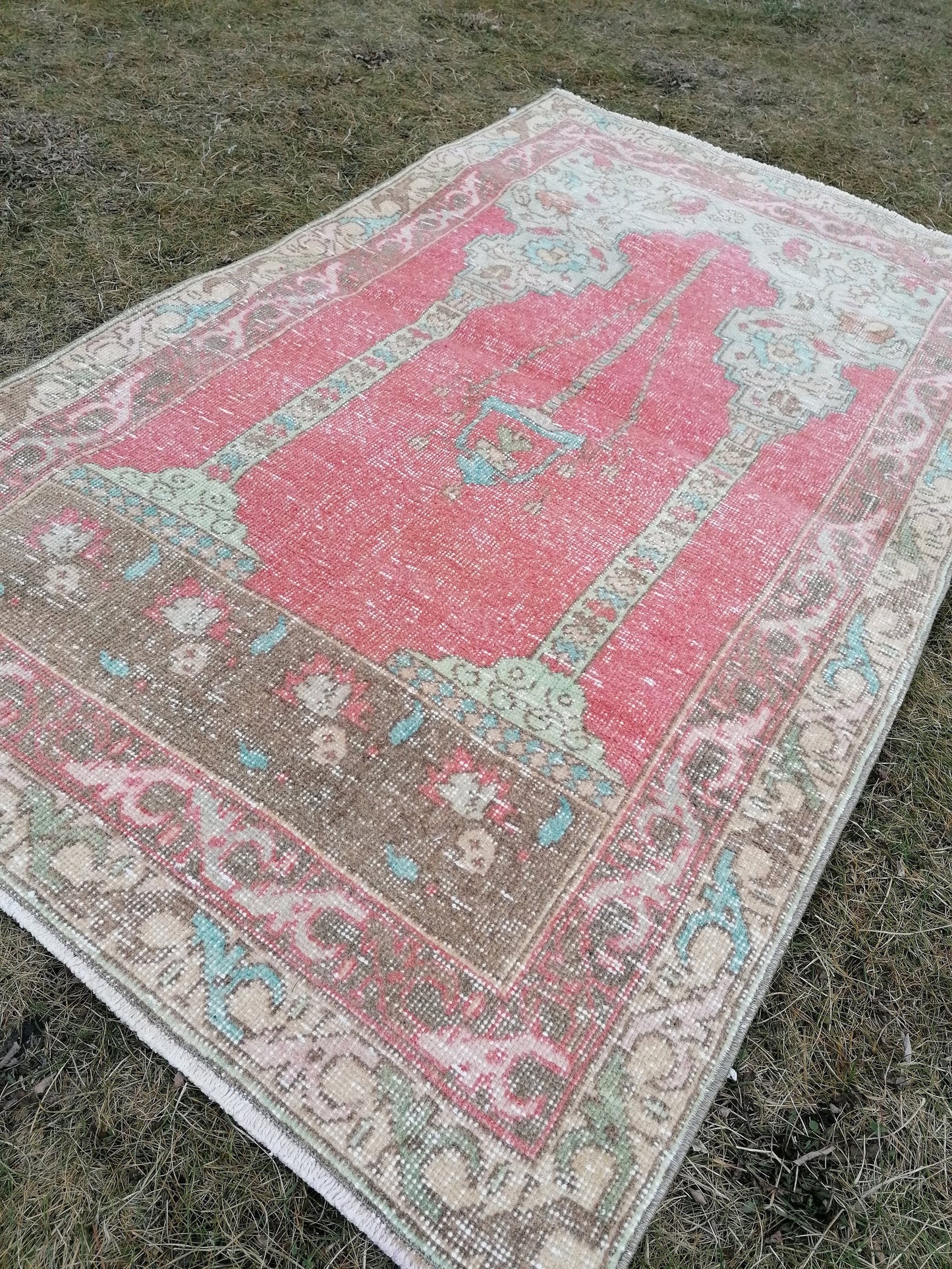 Turkısh rug 5'5x3'3 vıntage rug,wool rug,