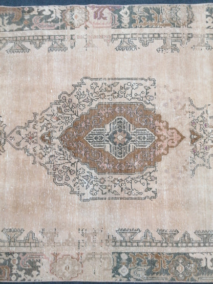 Vintage rustic wool rug 4'3x8 handmade turkish rug, natural living room rug,