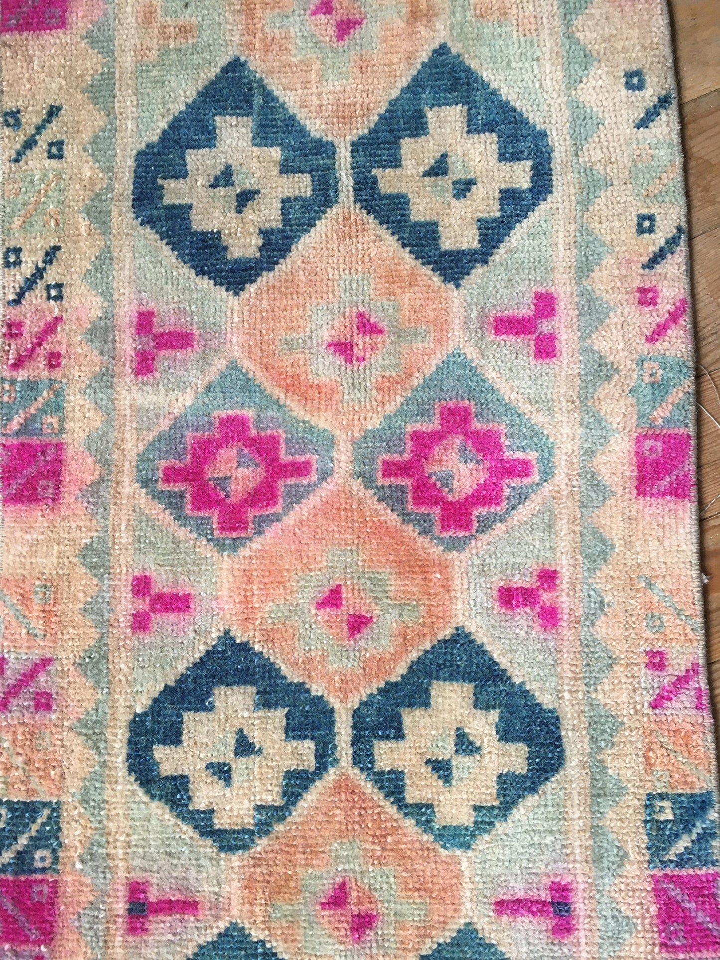 1.5x3.2 feet wool pink muted handmade small rug, vintage turkish kitchen mini area rug, oushak floor small bedroom rug, bohemian mini rugs