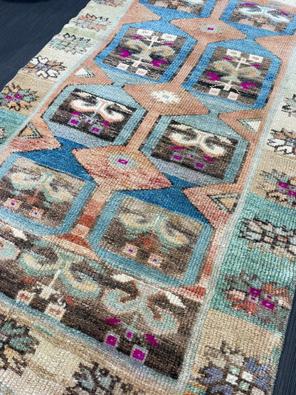 Vintage Rug, TURKISH 2.6 x 4 Rug, Vintage Wool Rug, Oushak Rug Orient Rug, Hand Knotted Rug, 100% Wool Rug, Handmade Rug