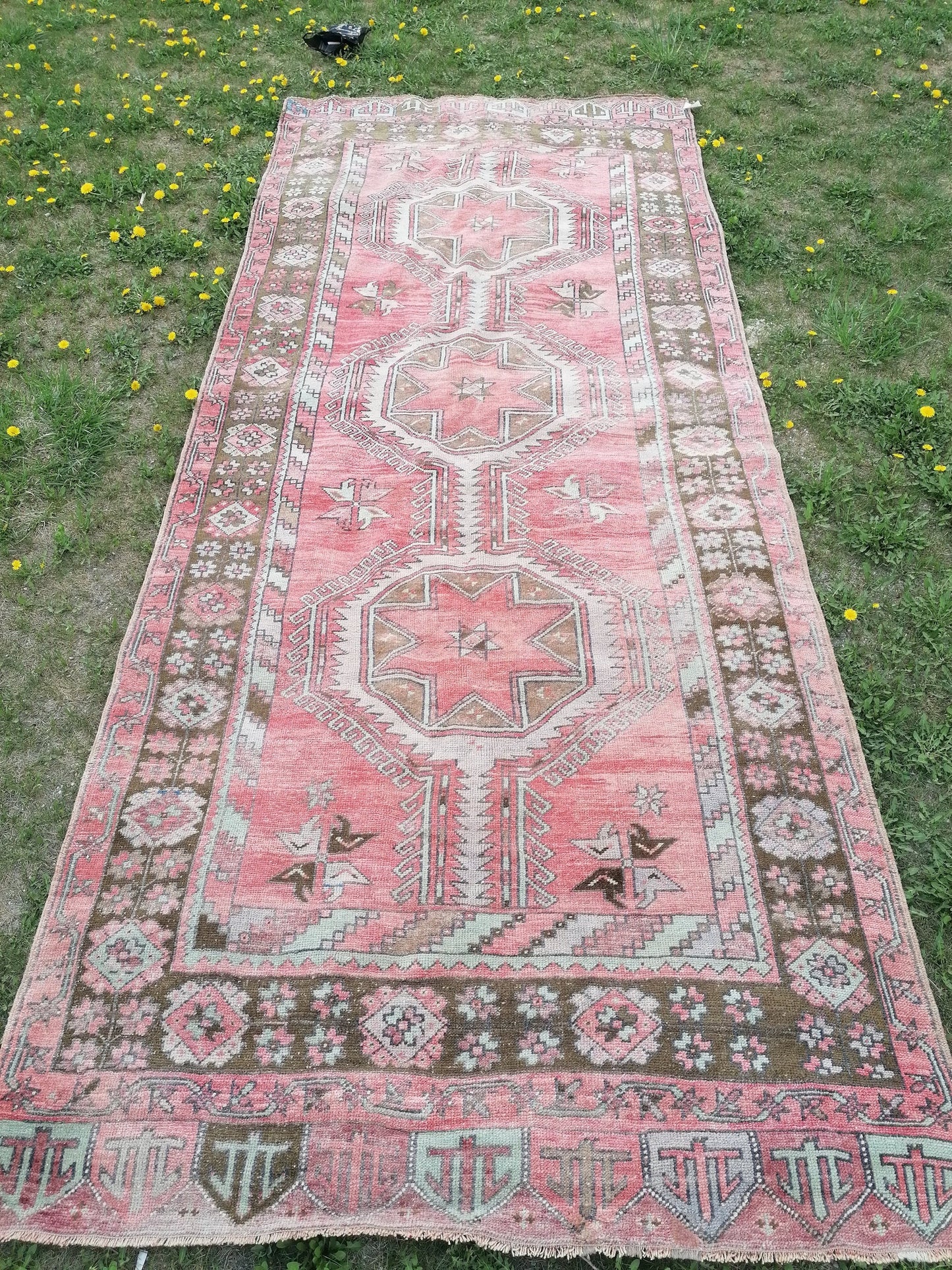 11'x4'9 anatolian runner rug, old oushak turkish runner rug, vintage turkish runner rug, vintage kitchen rug, vintage rug