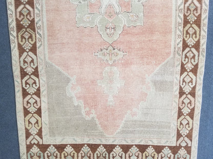 Turkish oushak rug,muted runner rug, pastel vintage wool rug,turkish handmade runner rug,rustic rug, bohemian rug 3'9x9'5 ft