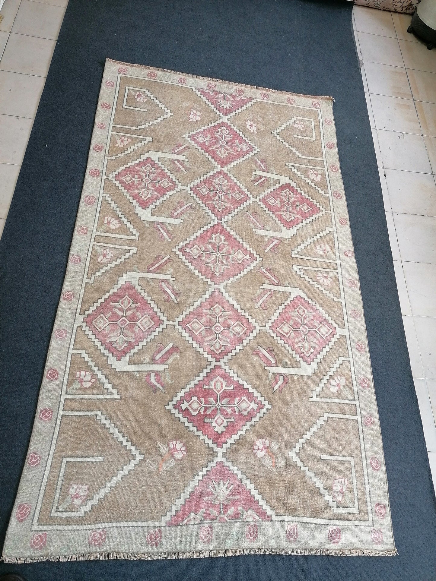 Neutral oushak rug, vintage wool rug turkish handmade rug 4'10x8'5 runner rug, living room rug, kitchen runner