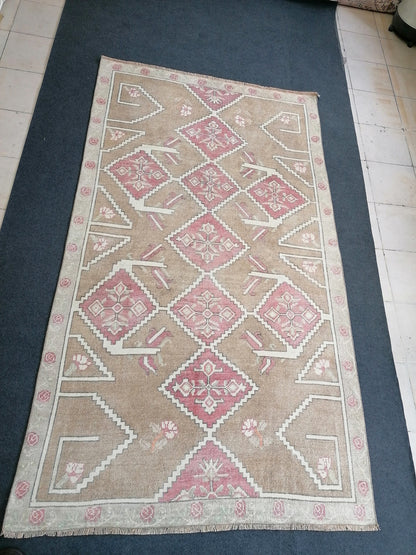 Neutral oushak rug, vintage wool rug turkish handmade rug 4'10x8'5 runner rug, living room rug, kitchen runner
