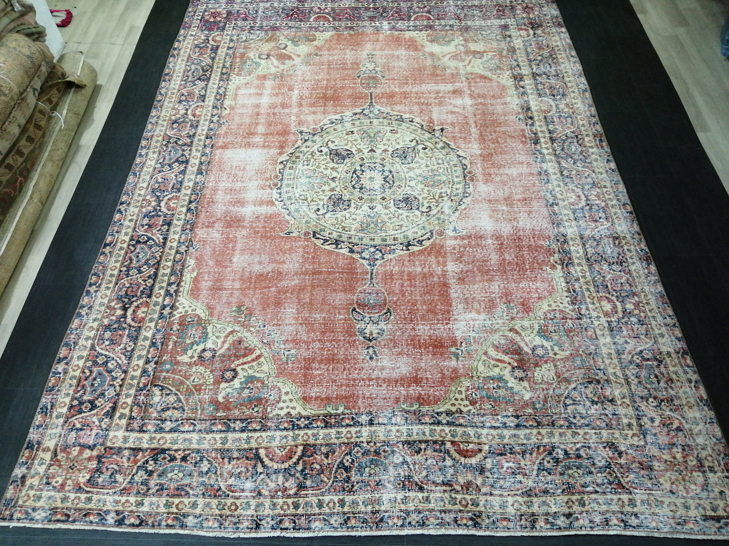 Oriental Vintage RUG 8x11 Distressed Rug Turkish Vintage Persian Rug Vintage Rug  Wool Oushak Rugs Antique Turkish Rug Muted Living room