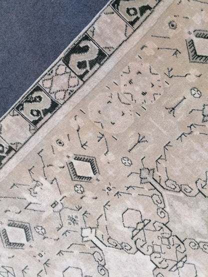 Pastel hand made rug, wool anatolian rug, vintage oushak rug, turkish rug 6x4'2 feet