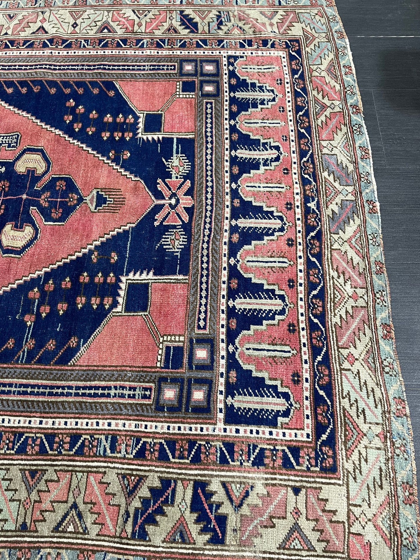 Wool OUSHAK RUG TURKISH 4.7 x 9.6 Rug Muted Pink and Navy Rug Vintage Oriental Rug Vintage Hand Made Rug Wool Vintage Oushak Rug 5x10