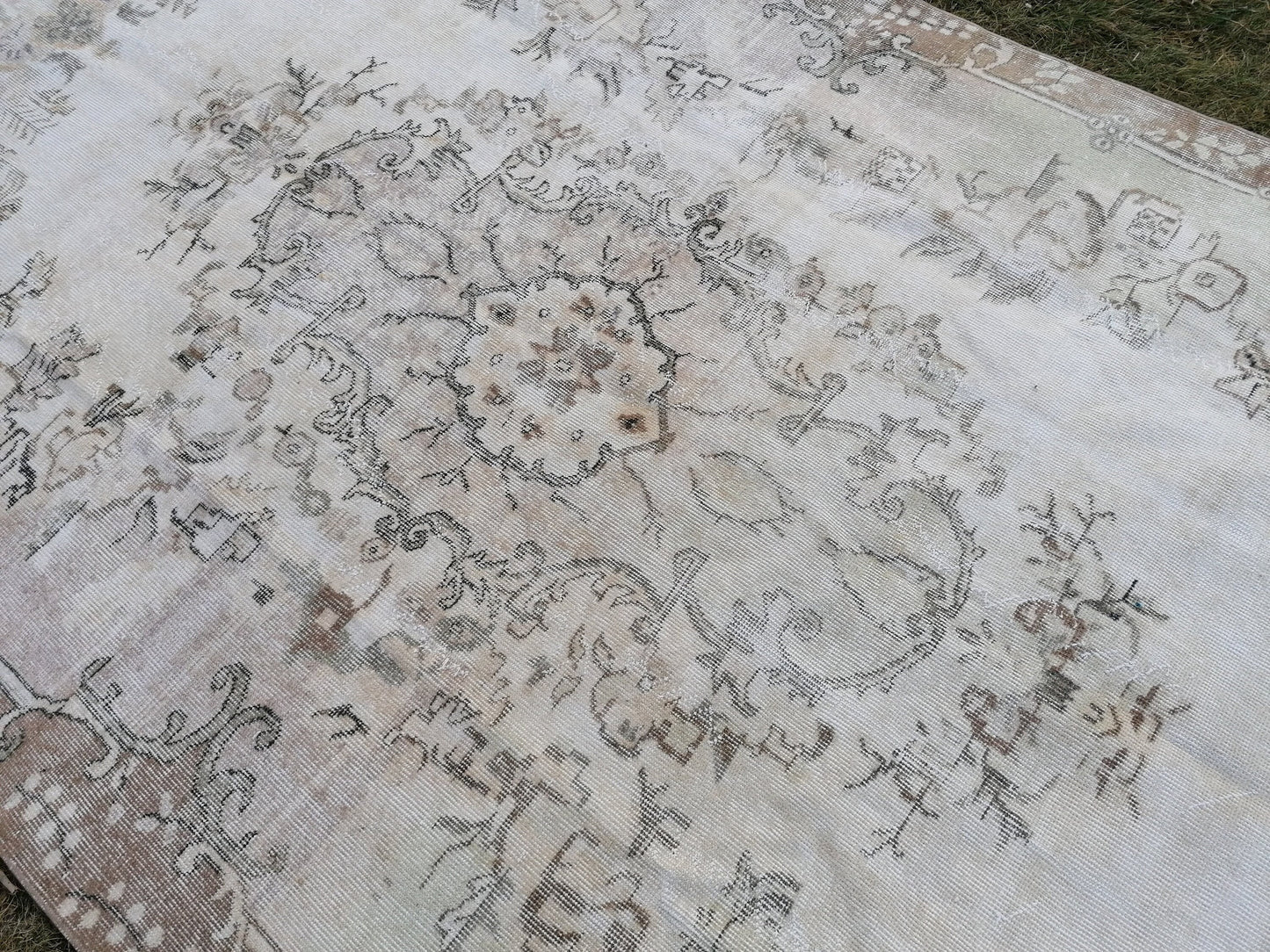 Faded oushak rug 6'2x10'4 muted turkısh rug, neutral vıntage oushak rug, kıtchen rug