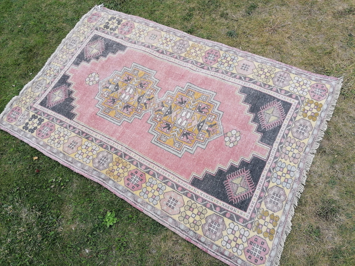 Turkish rug,vintage rug, oushak wool rug 3'10x6