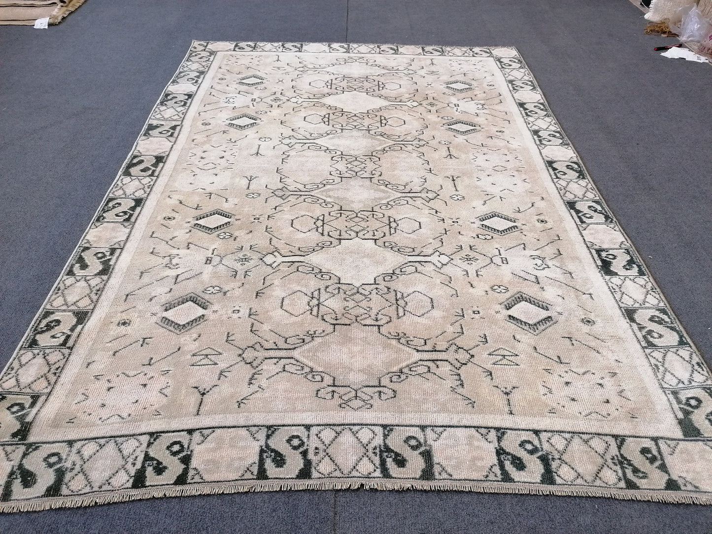 Pastel hand made rug, wool anatolian rug, vintage oushak rug, turkish rug 6x4'2 feet