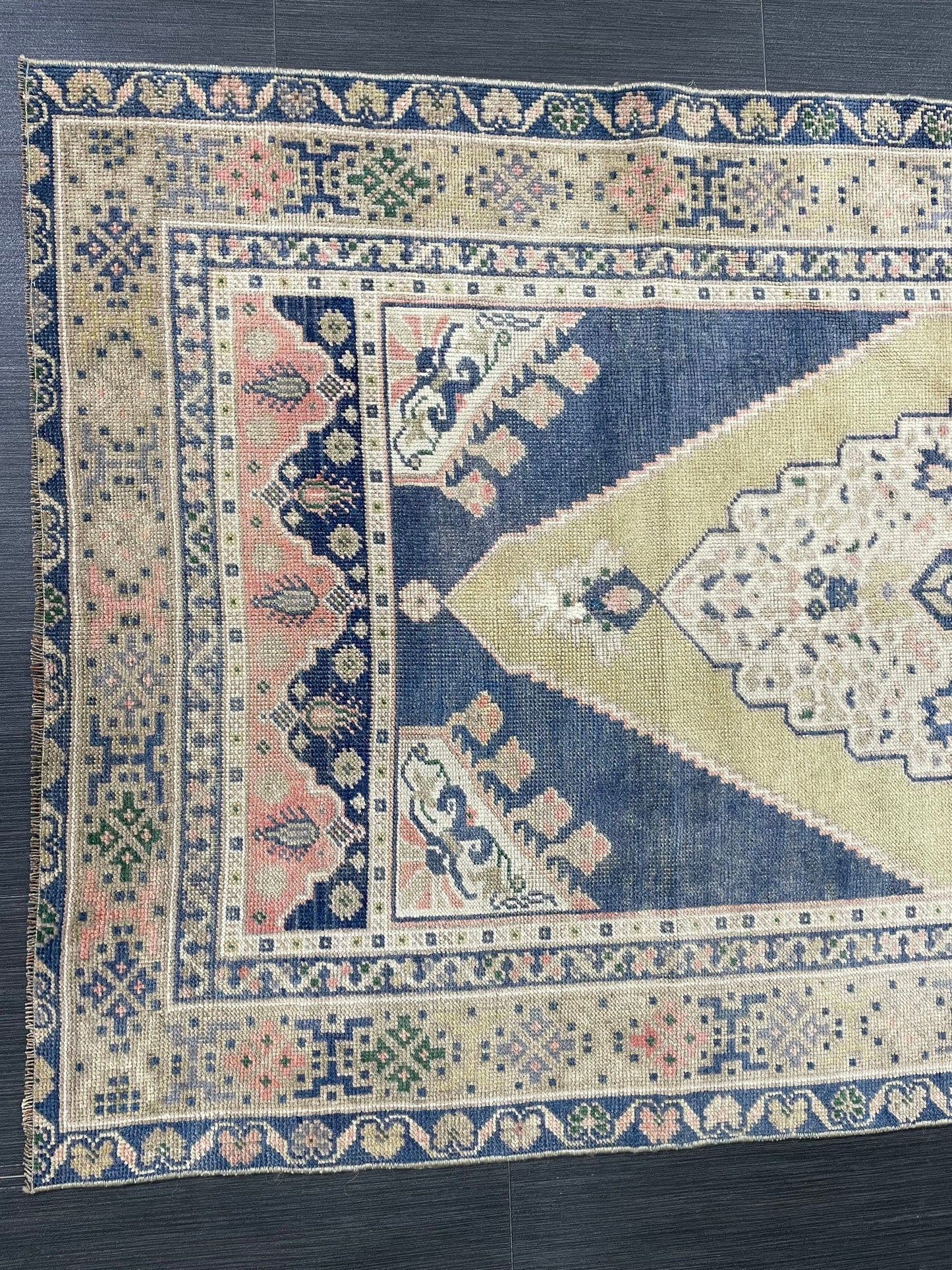 OUSHAK RUG TURKISH Vintage 3.5 x 7 Rug Vintage Oriental Rug Vintage Rug Wool Hand Knotted Rug Hand Made Rugs Vintage Turkish Rug