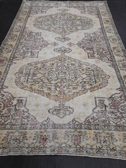 Distressed TURKISH RUG, VINTAGE Rug Living Room Rug Oushak Rug 6x10 Hand woven Rug, Earth Tones rug, Vintage Oriental Rug farmhouse rug