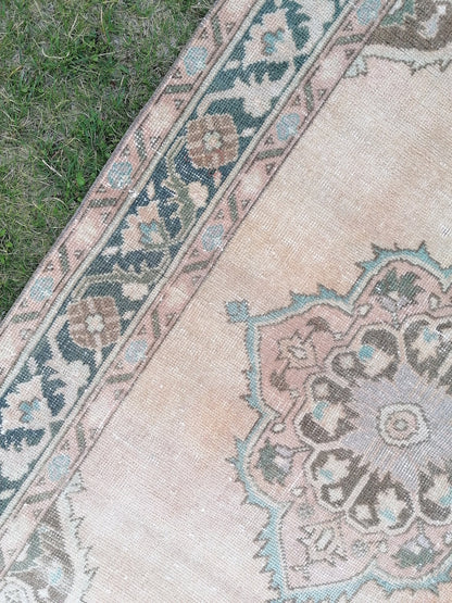 Natural handmade wool rug 3'5x5'4 living room rug, bohemian rug, vintage rug,oushak rug, entery rug