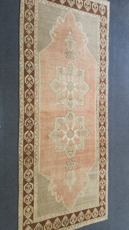 Turkish oushak rug,muted runner rug, pastel vintage wool rug,turkish handmade runner rug,rustic rug, bohemian rug 3'9x9'5 ft