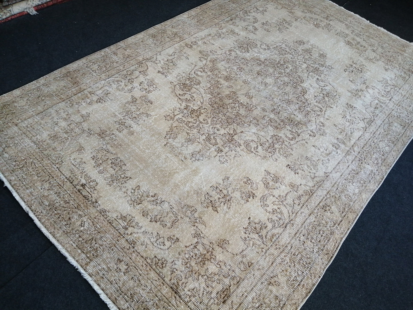 5.4 x 8.9 Faded Turkish Rug, Muted Oushak Rugs, Beige Wool Oriental Rug handmade Rugs, Vintage Rug, Hand Made Rug