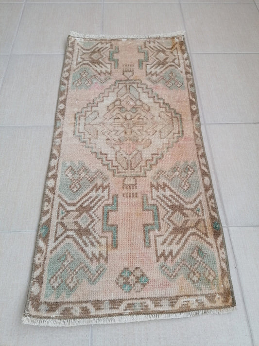 Turkısh rug, vıntage small rug, vıntage turkısh rug, hand made rug,wool rug 3x1'6 feet