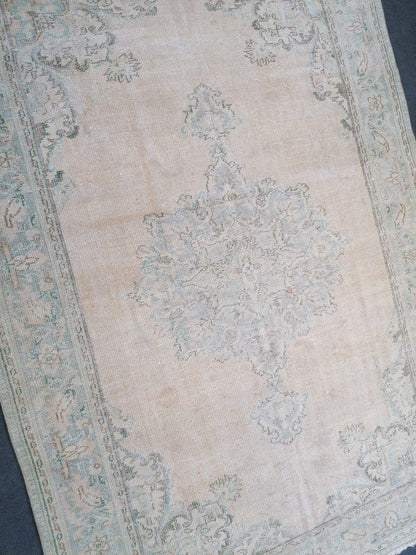 7 x 10 Distressed vintage rug  large handmade rug, antique rug, rustic rug, floral rug turkish rug, farmhouse rug, wool rug