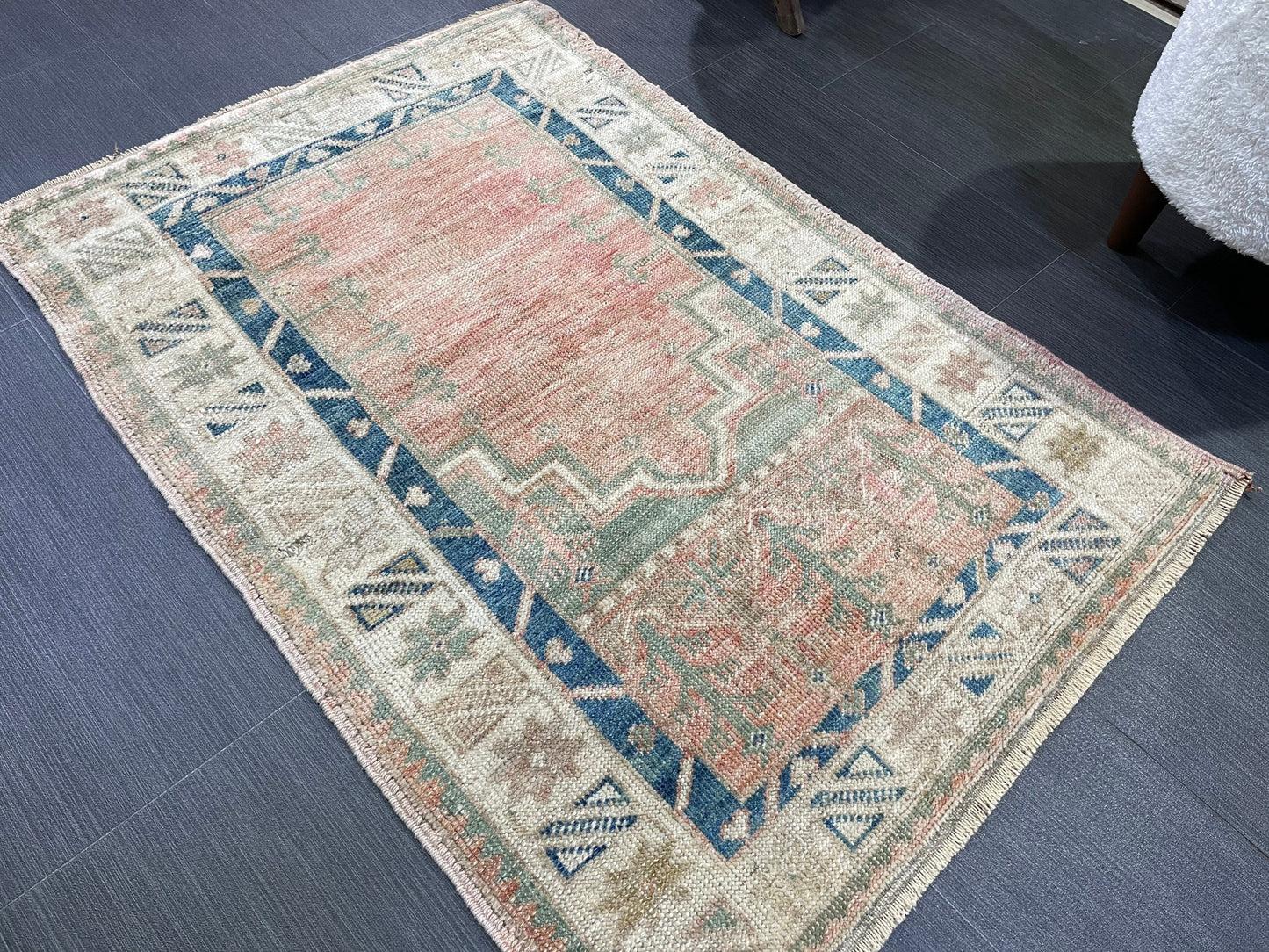 Muted Vintage RUG, Turkish Oushak Rug, Antique 2.5 x 3.7 Rug, Vintage Wool Rug, Handmade Rug, Hand Knotted Rug, Meditation Rug, Fun Rug