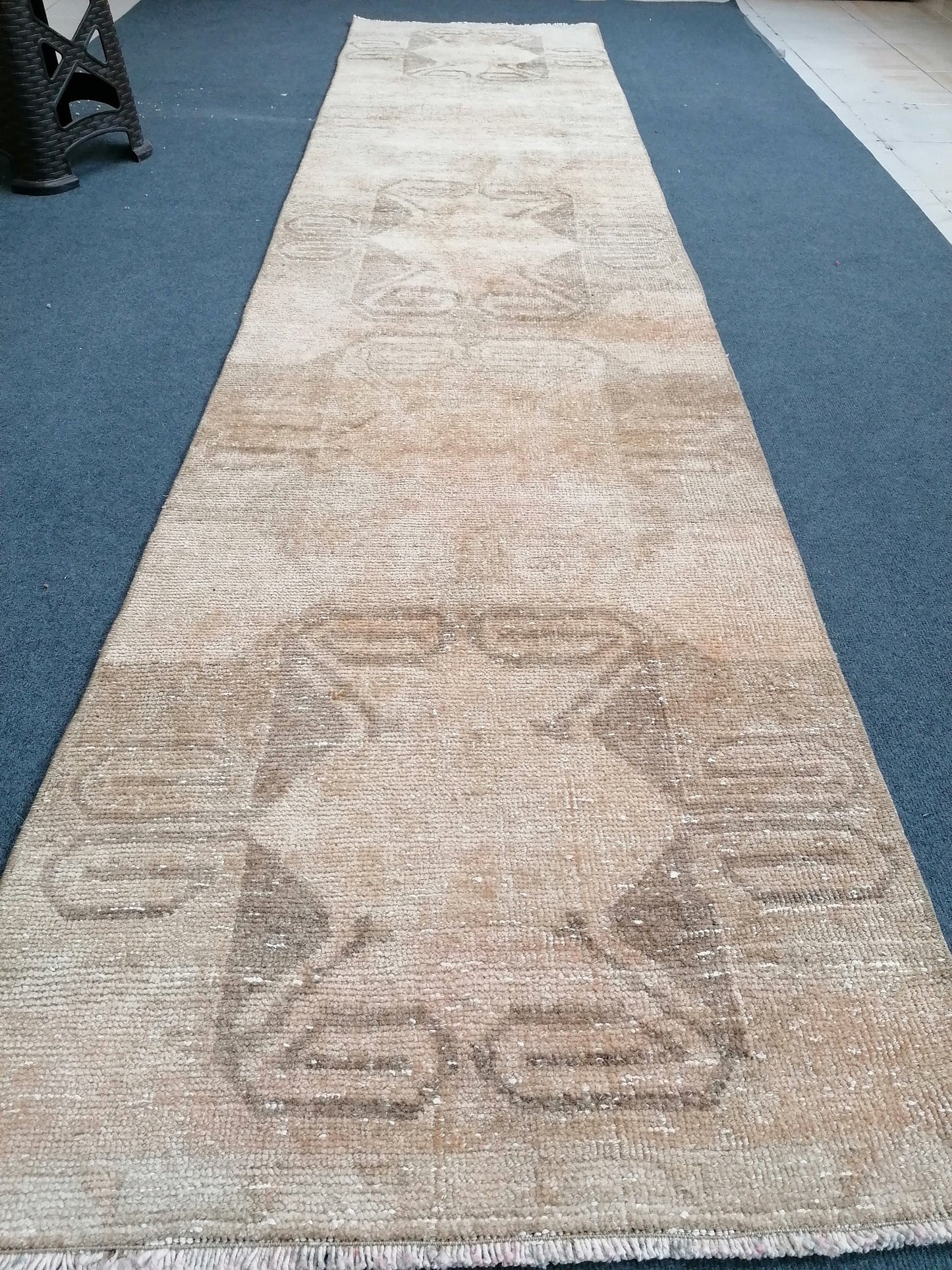 11'x2'5 turkish runner rug, vintage runner rug, vintage oushak runner rug, hallway runner, kitchen runner rug, anatolian wool runner