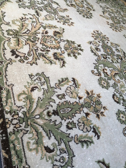 10 x 6.6 Green OUSHAK RUG TURKISH Oushak Rug Vintage Oushak Runner Rug Vintage Runner Rug Wool Oushak Rug Hand Made Rugs Vintage Turkish Rug