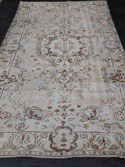 Neutral Oriental Rug TURKISH Rug 6 x 9.6 Distressed Vintage Antique Rug Vintage Wool Distressed Rug Neutral Hand Made Rug