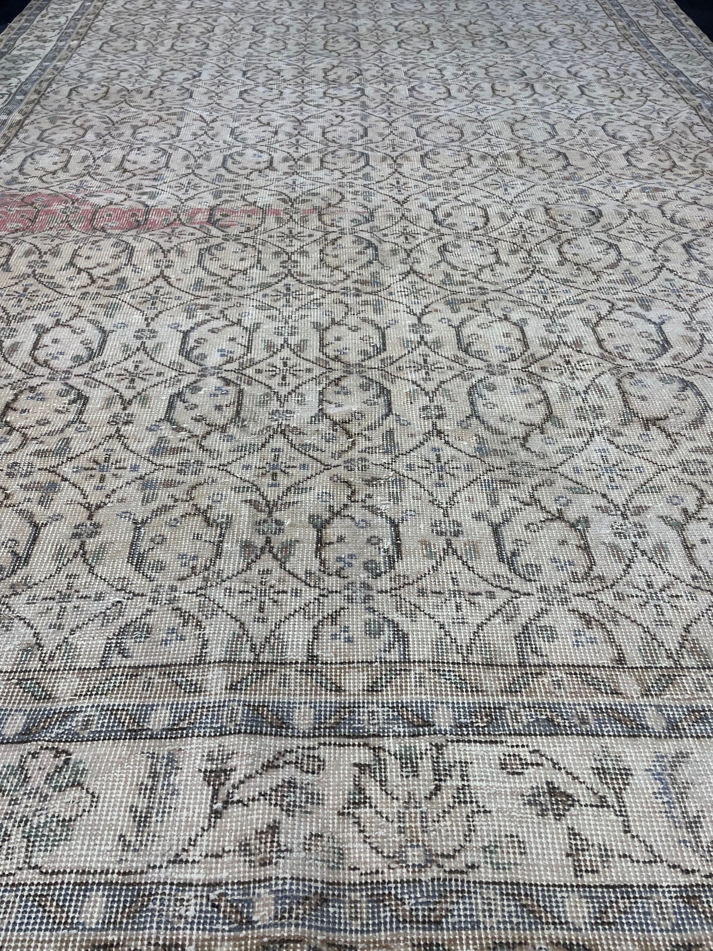 Vintage Rug, Turkish 6.8 x 10.6 Rug, Muted Livingroom Rug, Kitchen Rug, Handmade Wool Rug, Hand Knotted Rug, Oushak Rug