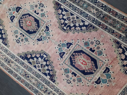 Vintage rug Medium Wool Pile 5 x 11.3 Turkish Rug, Oushak Rug, Quality Wool Rug Hand Knotted Rug , Oriental Rug Fine Knotted rug