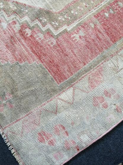 MUTED OUSHAK RUG 5x8 Faded Wool Rug, Turkish Oushak Rug, Farmhouse Rug, Vintage Rug, Oriental Rug Pink Wool rug
