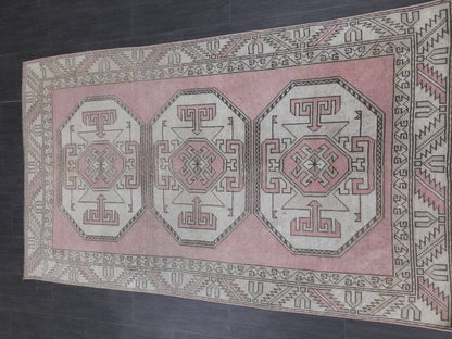 Vintage Turkish Rug, Dusty Pink Oushak Rug 4 x 6.8 Distressed Hand Knotted Wool Vintage Rug, Oriental Rugs, Fun Rug, Hand Made Rug 4x7 Rug