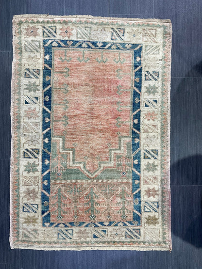 Muted Vintage RUG, Turkish Oushak Rug, Antique 2.5 x 3.7 Rug, Vintage Wool Rug, Handmade Rug, Hand Knotted Rug, Meditation Rug, Fun Rug