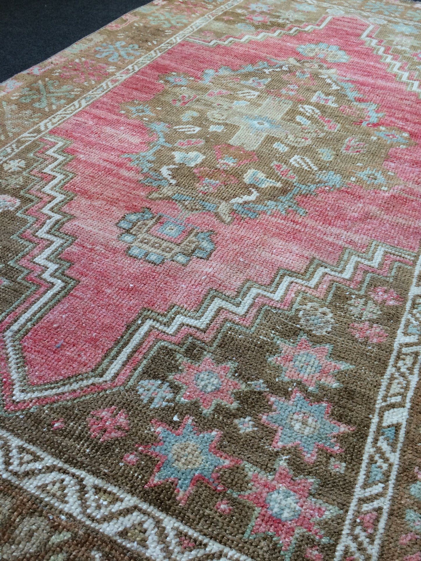 OUSHAK RUG Pink TURKISH Oushak Rug Vintage Oushak Runner Rug Vintage Runner Rug Wool Oushak Rug Hand Made Rugs Vintage Turkish Rug
