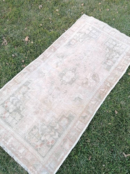 Pastel vintage rug, handmade wool rug, muted vintage rug 3'6x7 oushak runner
