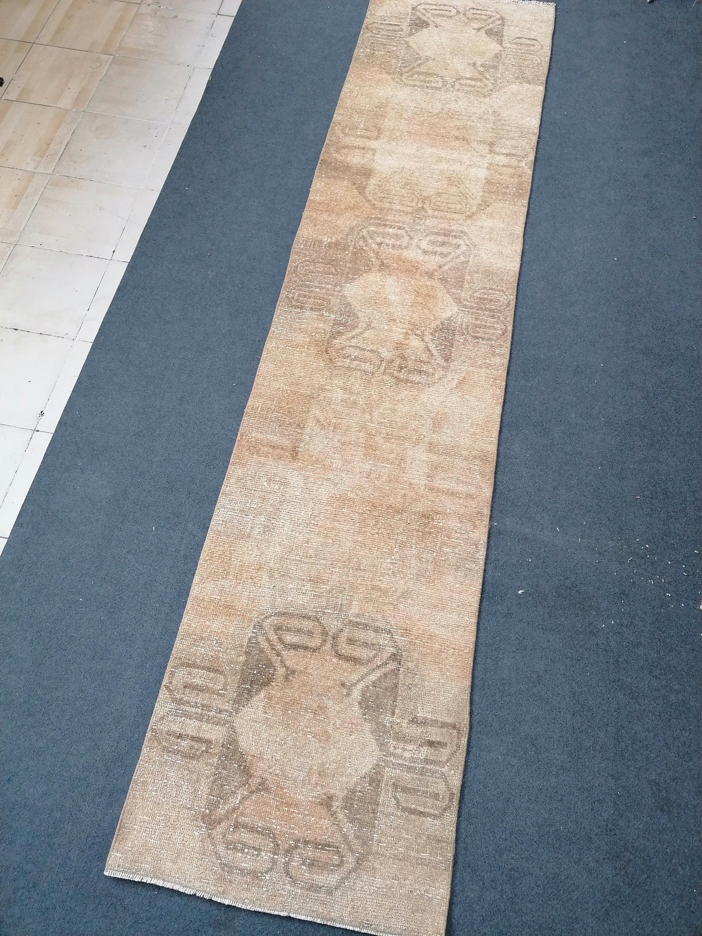 11'x2'5 turkish runner rug, vintage runner rug, vintage oushak runner rug, hallway runner, kitchen runner rug, anatolian wool runner