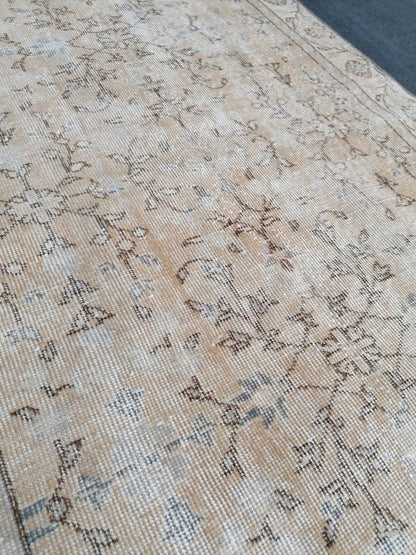 Muted distressed vintage rug 5'10x3'6 turkish rug, muted rug oushak rug floral rug oriental rug antique rug