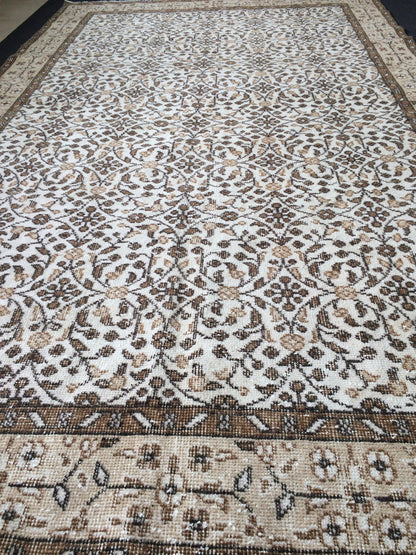 Hand Made Rug Turkish Vintage Rug Oushak Rugs Rustic Rug Wool Oushak Rugs floral Farmhouse Rug, Pastel Vintage Rug Muted Neutral Wool Rug