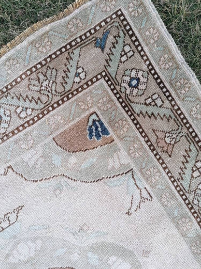 Runner rug,vintage oushak runner 4'7x10'8 neatural hallway runner,vintage runner rug