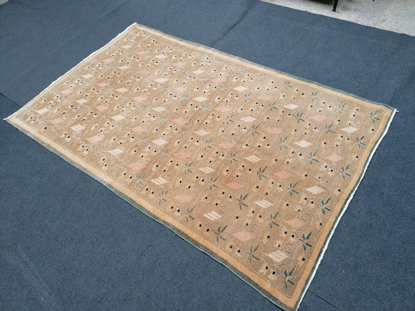 Hand made wool bohemian rug 7'2x4'5 vintage rug