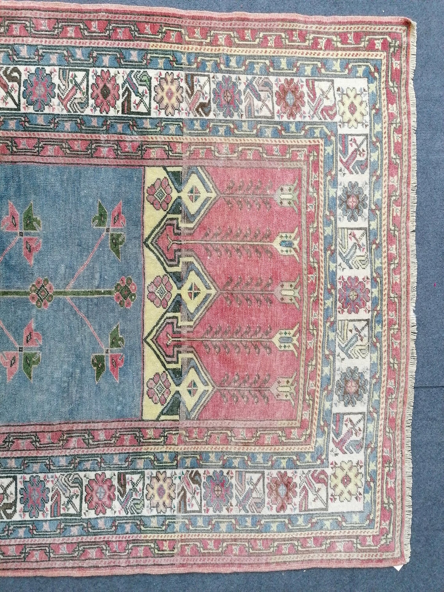Anatolian wool rug, vintage handmade knotted rug,bohemian area rug 4x6'5 ft